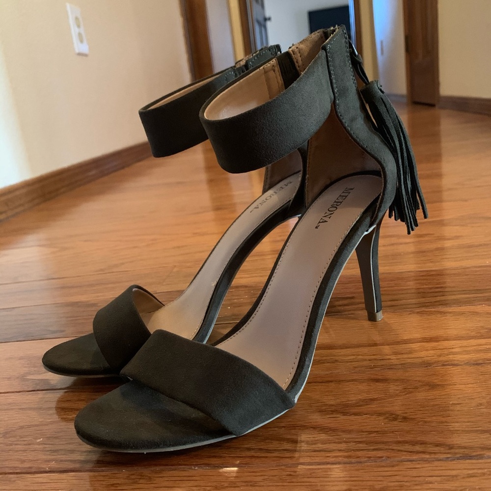 Merona Olive Tassel Heels